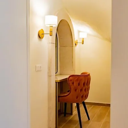 Casa Del Balsamo * העיירה רתימנו